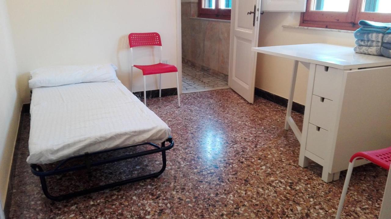 Casa Storica E Confortevole Empoli Kültér fotó